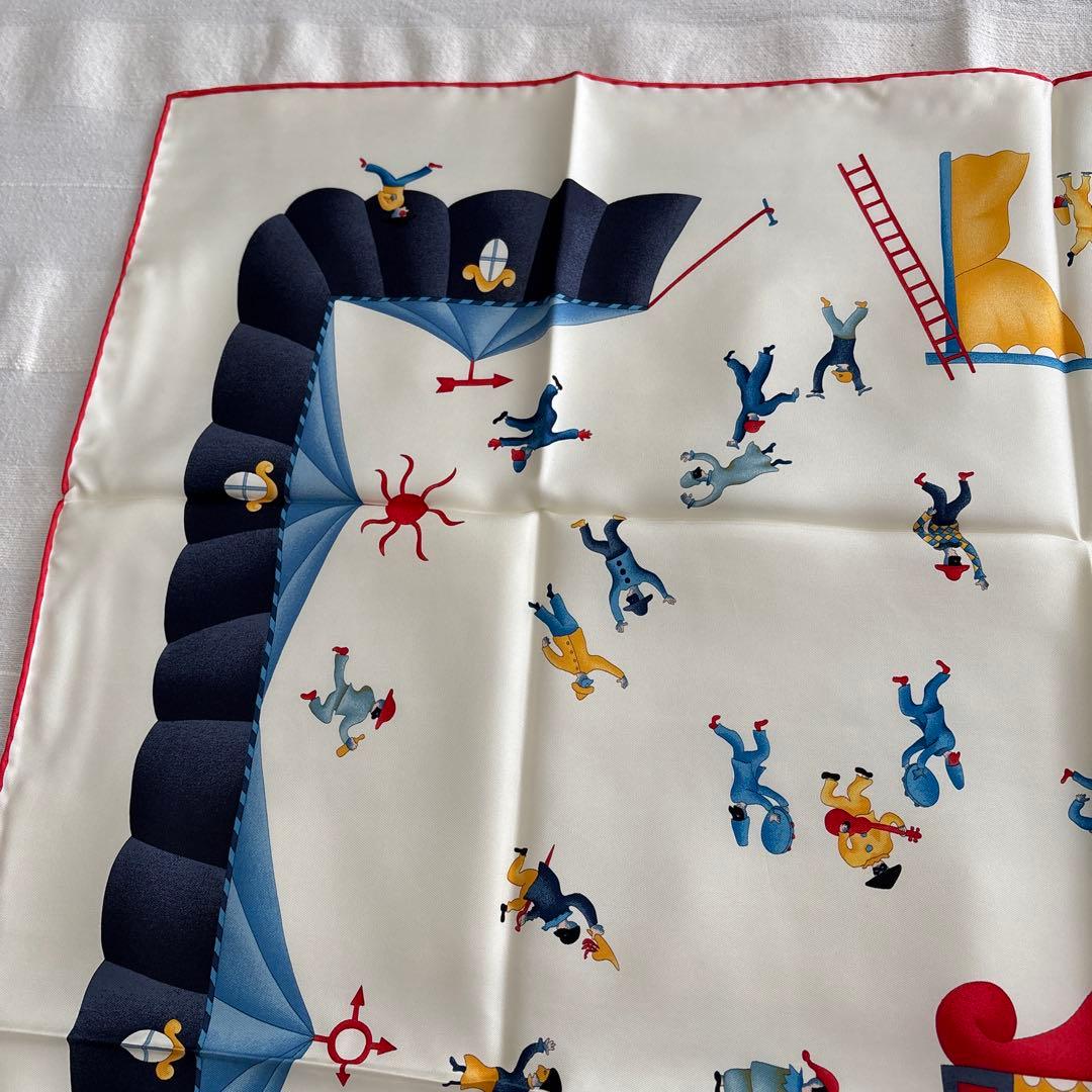 BVLGARIシルクスカーフ　ダビデピッチゴーニ　ブルガリ　サーカス　イタリア製