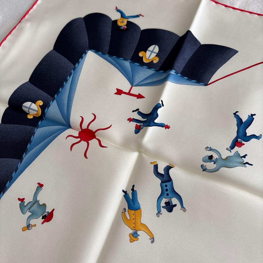 BVLGARIシルクスカーフ　ダビデピッチゴーニ　ブルガリ　サーカス　イタリア製