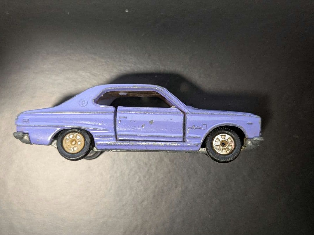 トミカ No.21 日産スカイライン HT2000GT