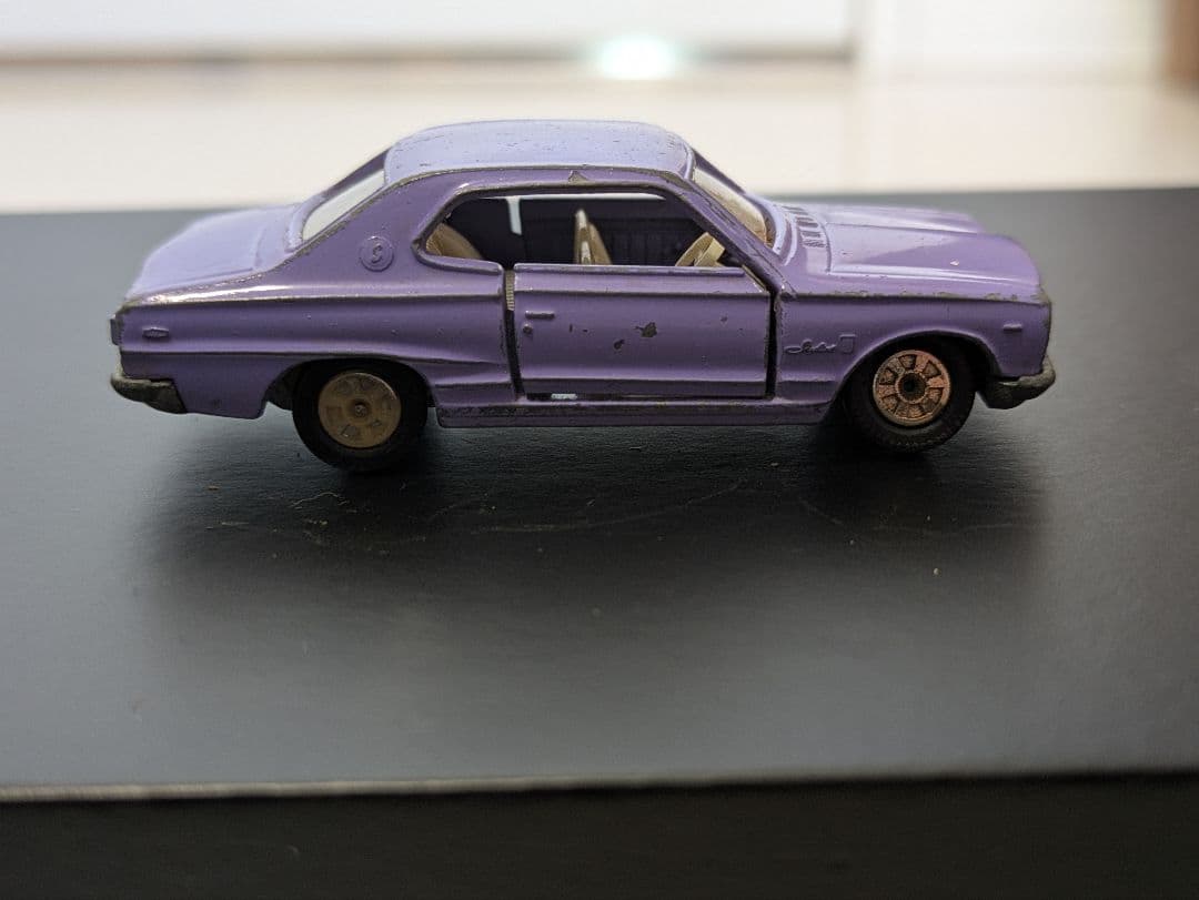 トミカ No.21 日産スカイライン HT2000GT