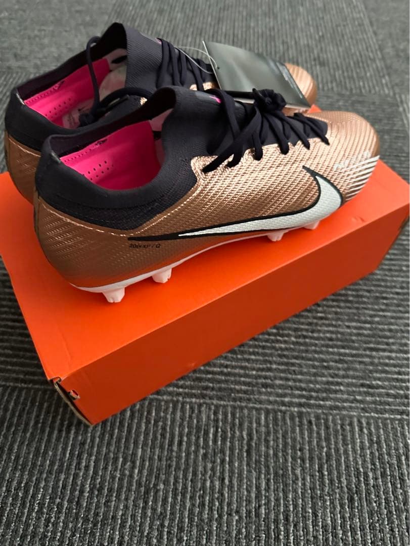 28cm ナイキ サッカースパイク ズーム ヴェイパー 15 PRO HG