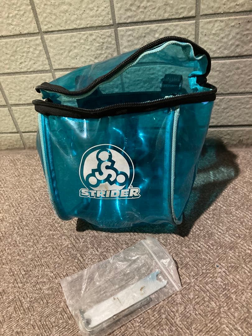 STRIDER バランスバイク 青 収納バッグ付き