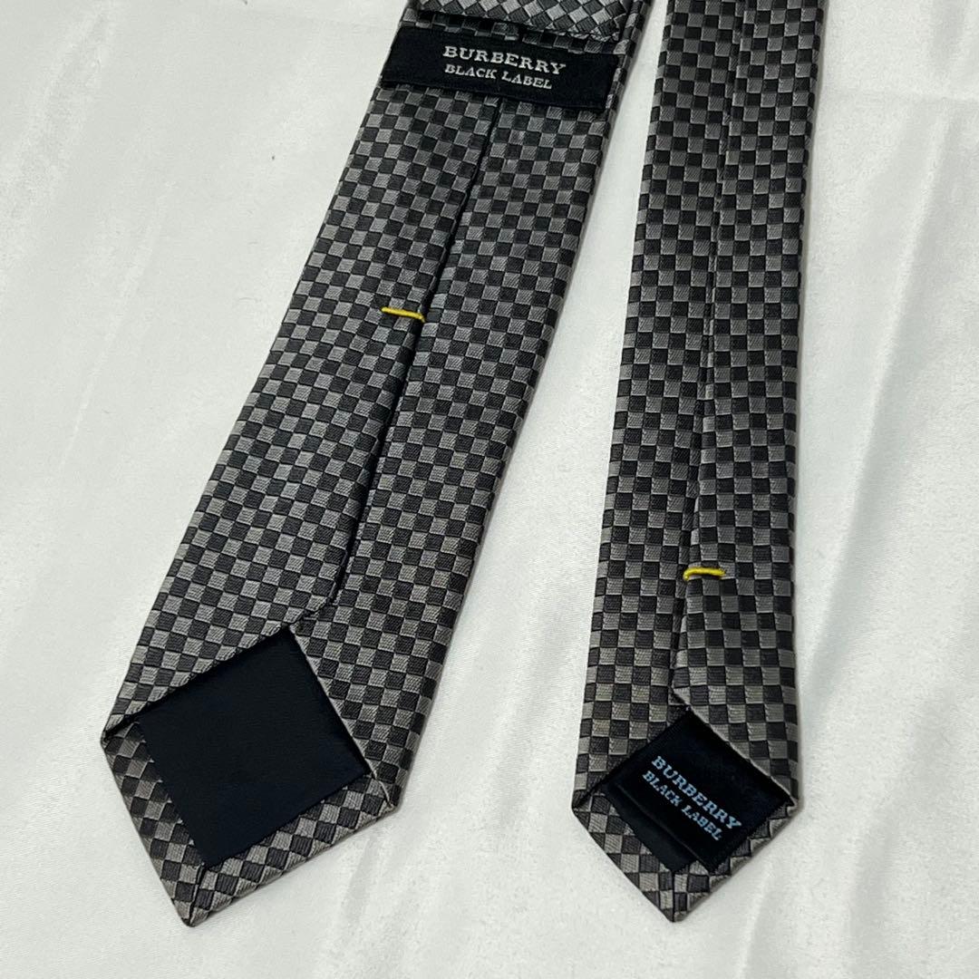 未使用級✨️バーバリーブラックレーベル ネクタイ 黒 グレー チェック ナロー