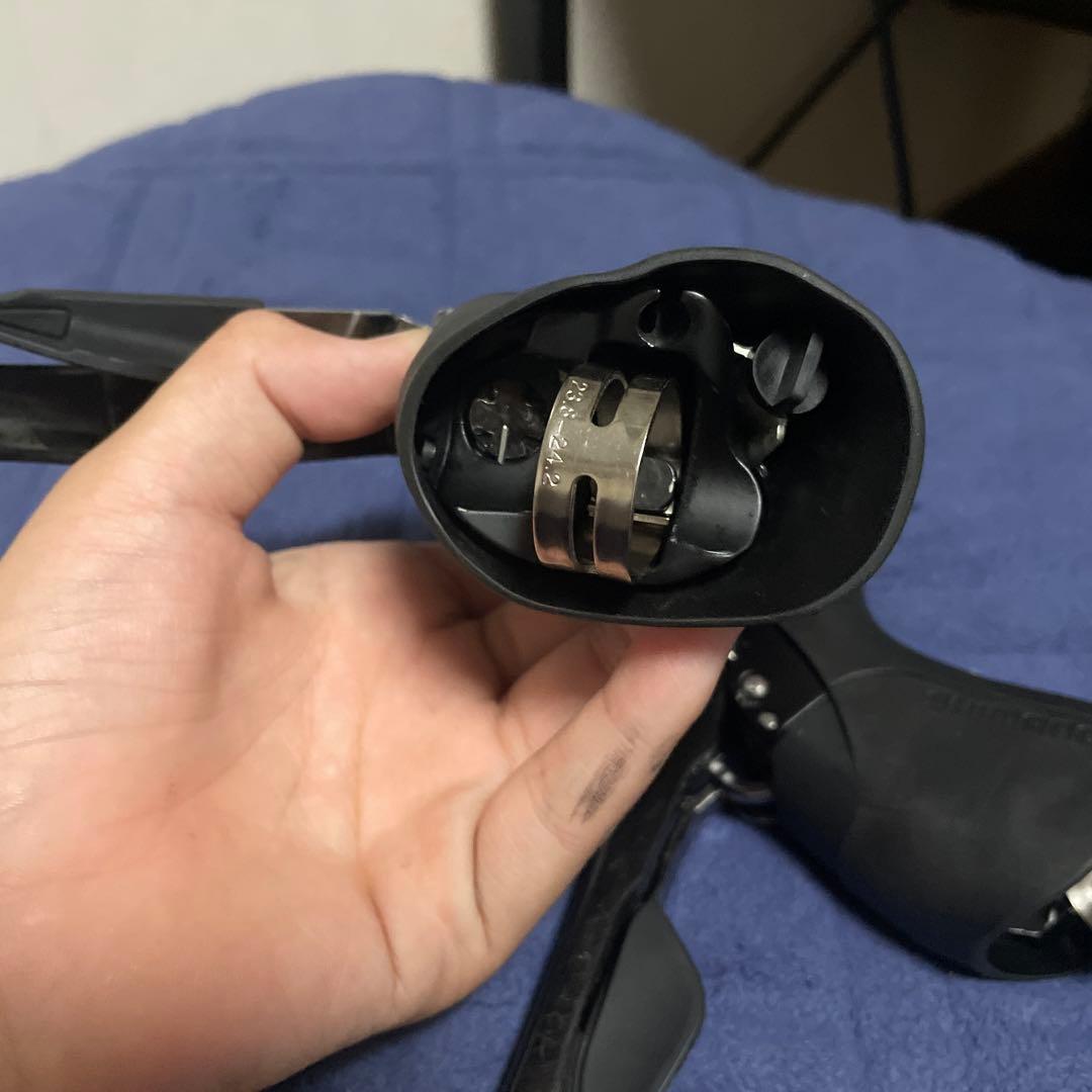 Shimano sti油圧レバー　多分アルテ