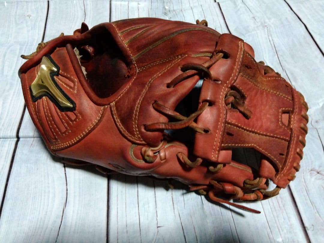 ミズノ　グローバルエリート　軟式内野手用グラブ　グローブ　レッド