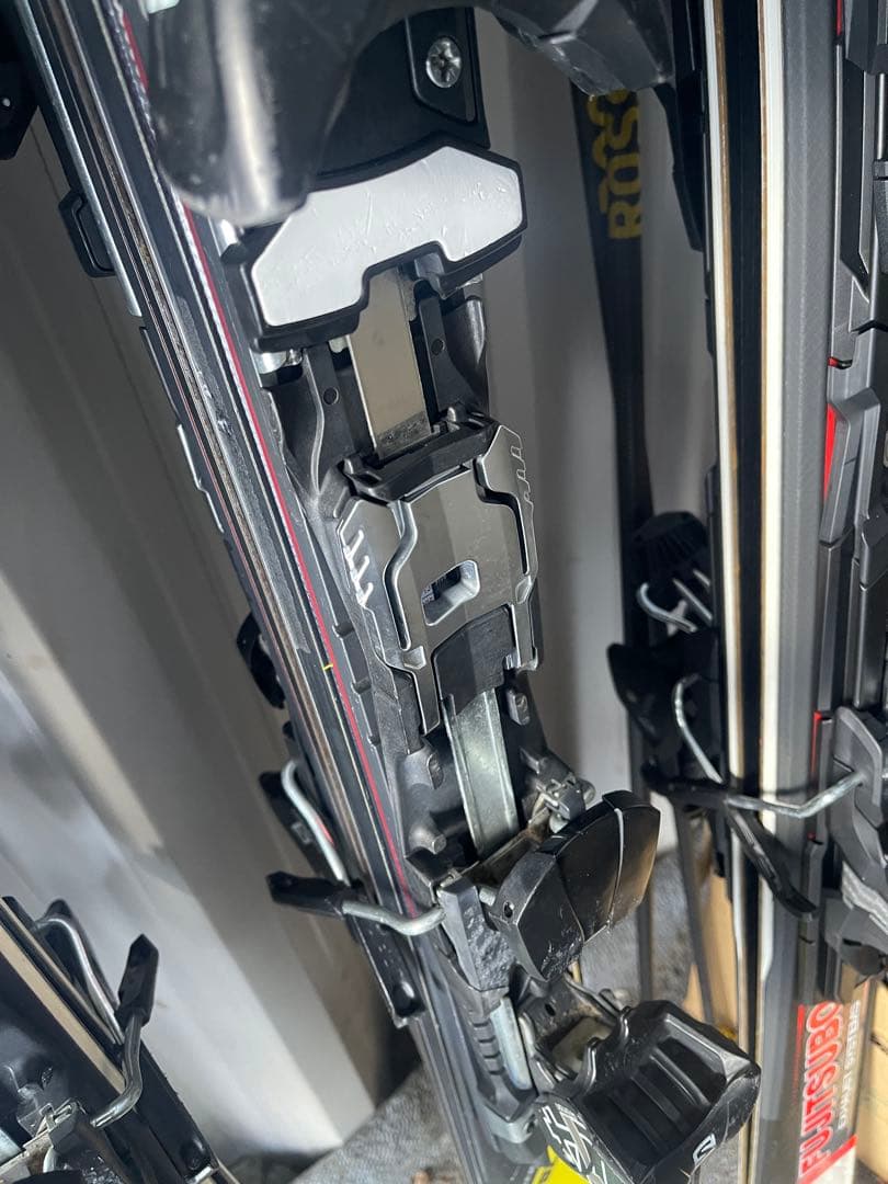 と*ん様 オガサカ トライアンSL 165 2/8開始価格変更