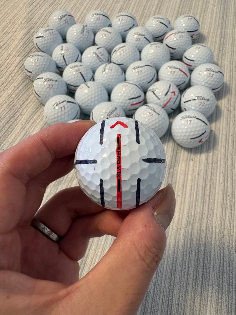 【新品未使用】タイトリスト　プロV1x ゴルフボール　32個