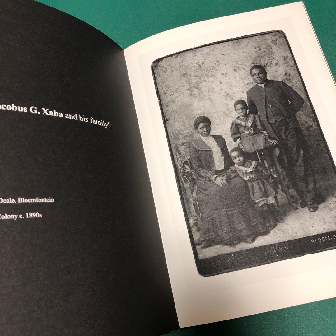 アート・デザイン・音楽 The Black Photo Album / Steidl