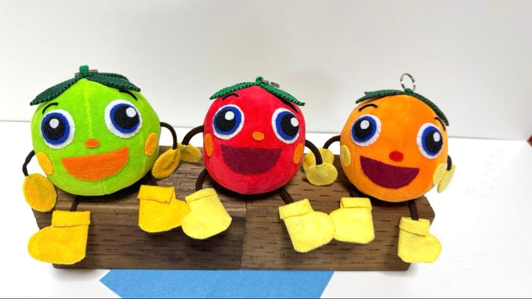 とまとのぬいぐるみ