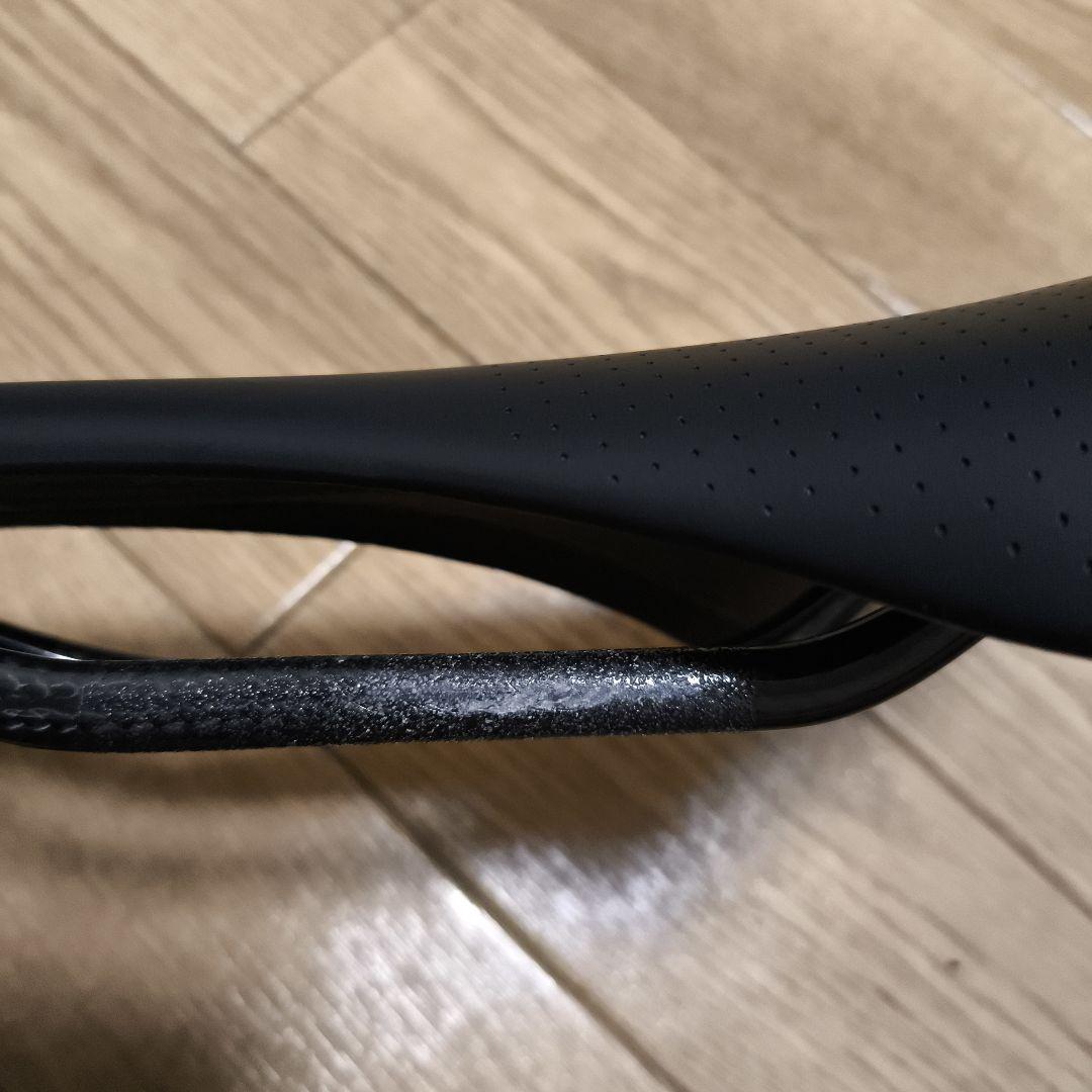 スペシャライズS-WORKS ROMIN EVO サガンLTD カーボンサドル