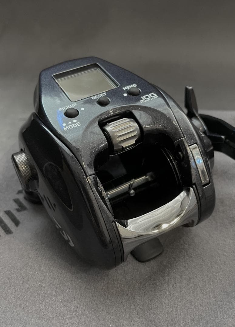 ほぼ未使用！ダイワ 電動リール レオブリッツ 300J 右ハンドル 23年モデル