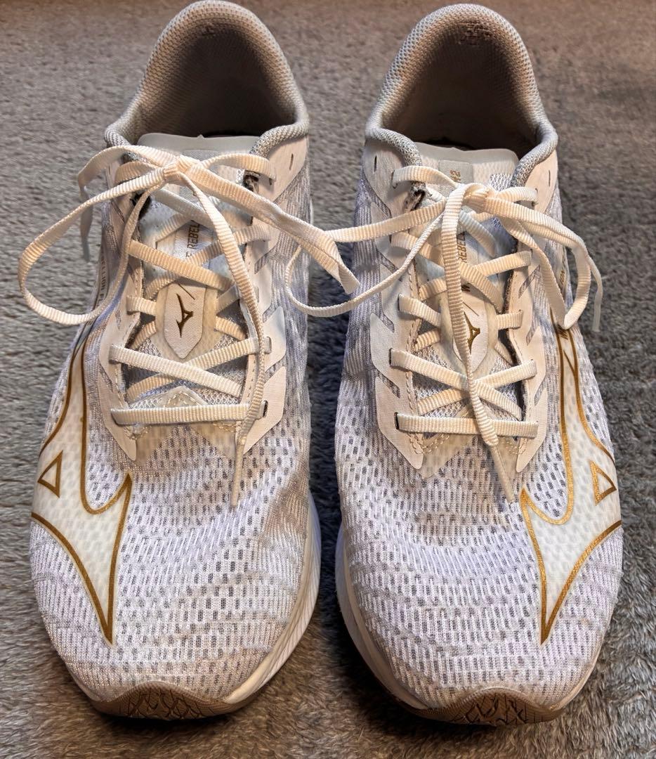 ミズノ ウェーブ リベリオン フラッシュ 2 27.0cm 美品