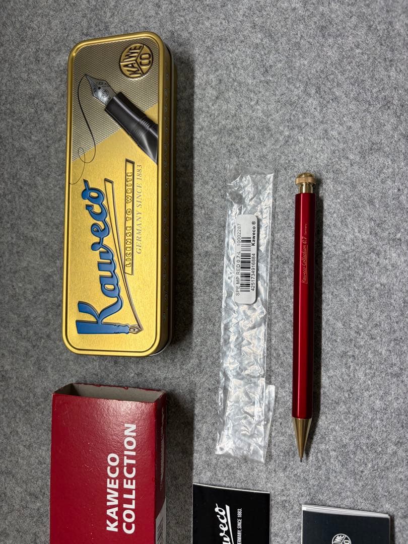 カヴェコレッド　新品未使用