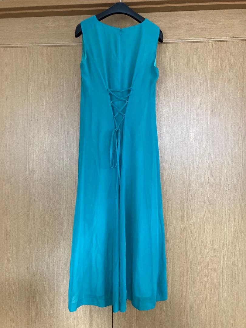 【美品　ノースリフレアニットワンピース】