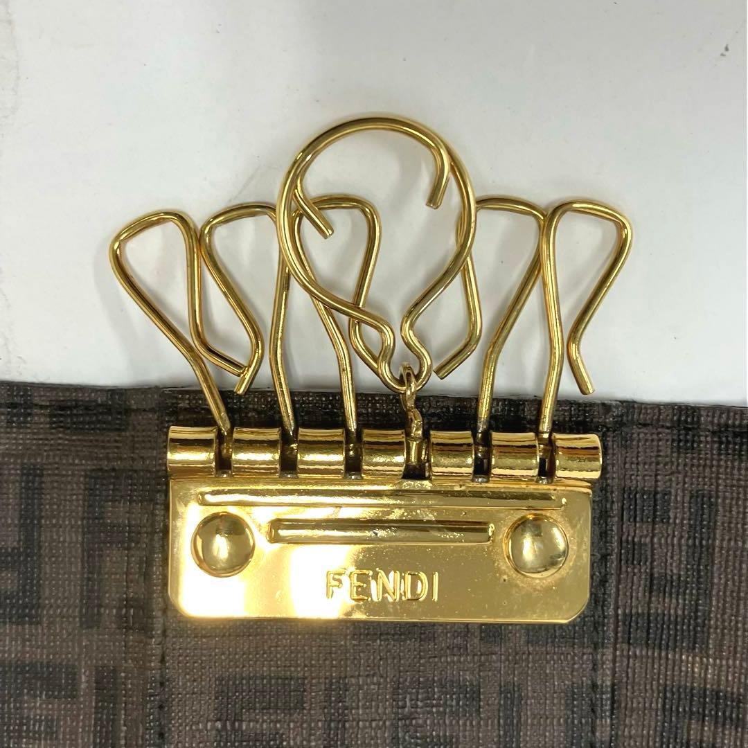 大人気☆FENDI☆フェンディ☆キーケース☆6連☆ズッカ☆キャンバス☆ブラウン
