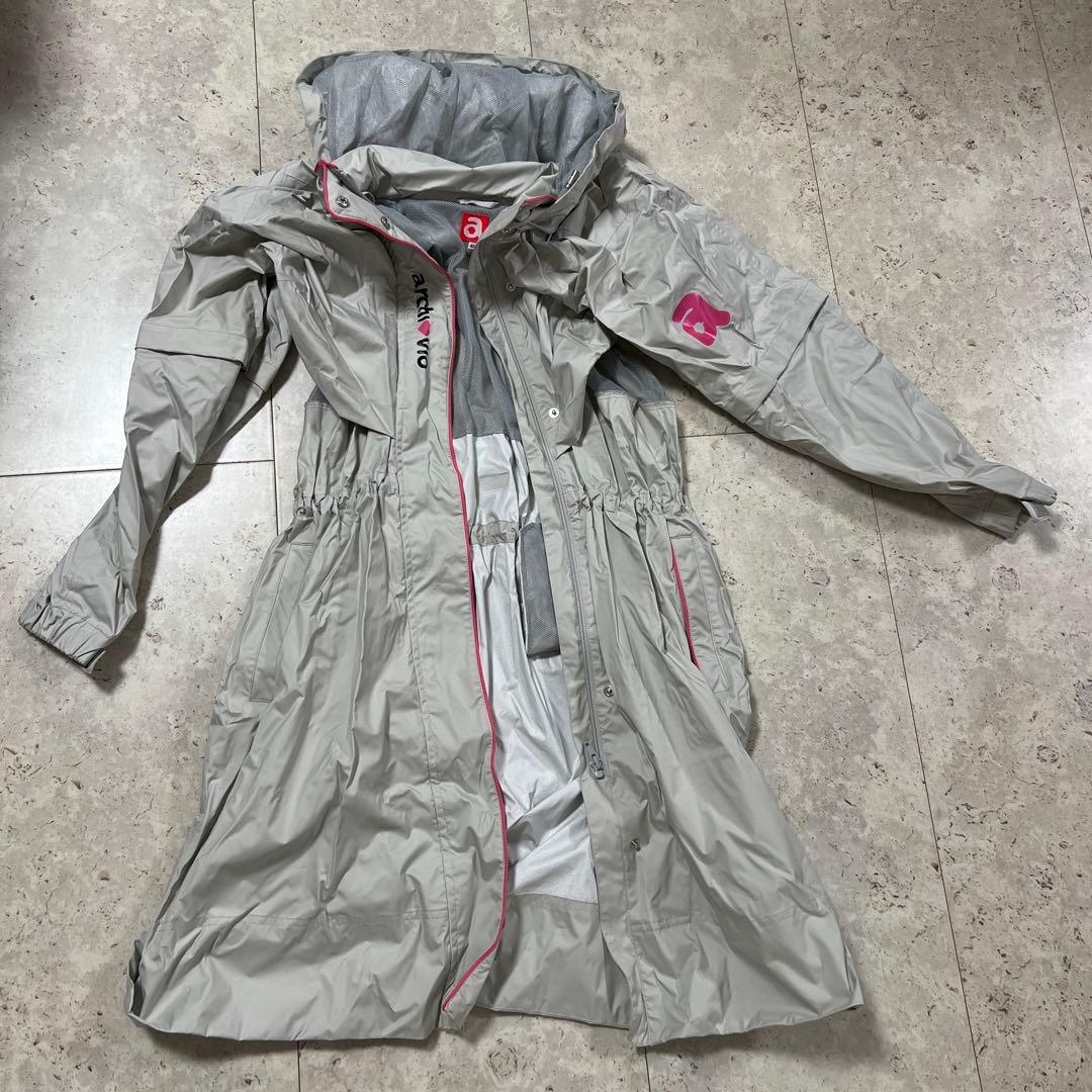 arcivo フード付きグレーレインウェア