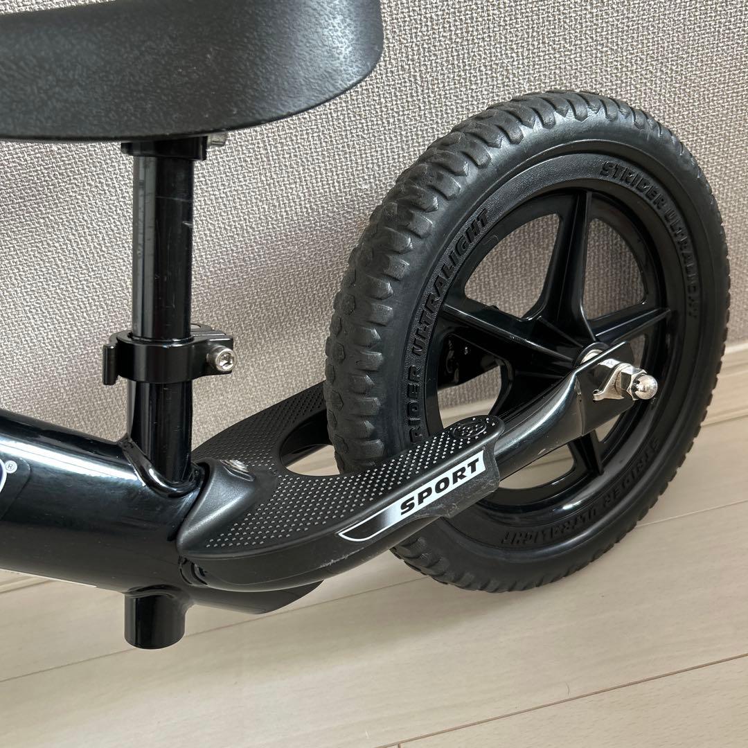 ストライダースポーツモデル　ブラック