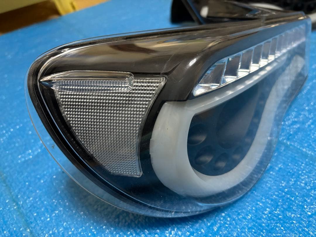 SONAR テールランプ 86 ZN6 山田