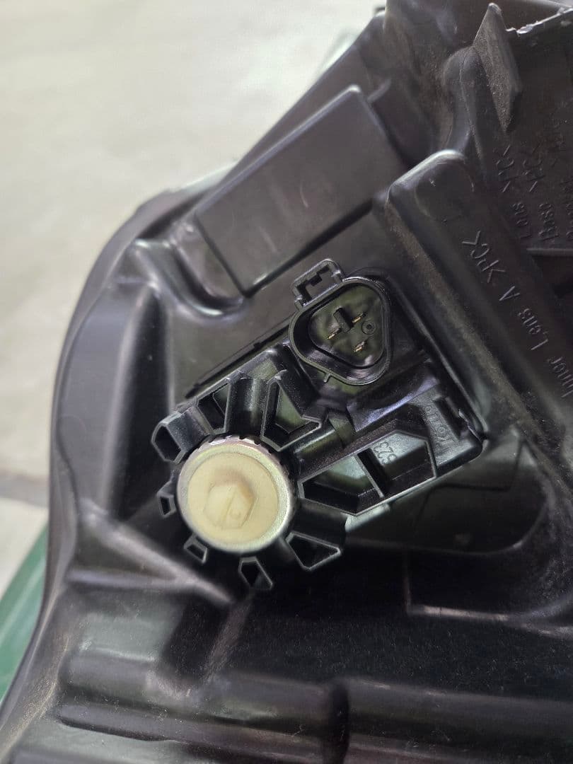 日産 ルークスハイウェイスター 左側ヘットライト