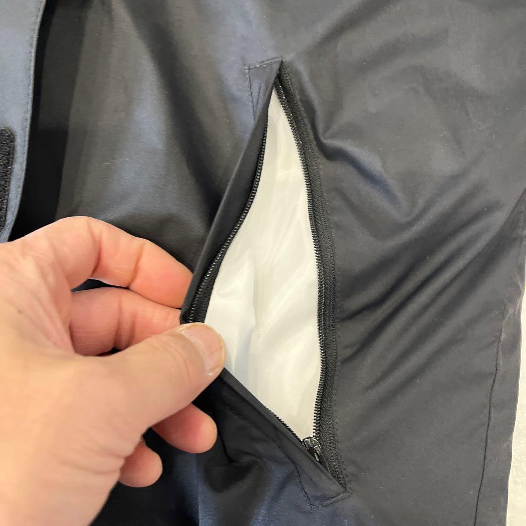 adidas アディダス　ベンチコート 黒/赤 フード付き　サイズL