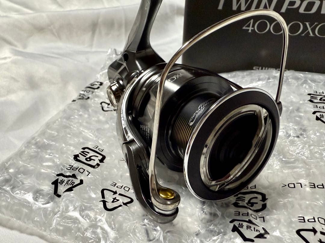 SHIMANO 24 ツインパワー 4000XG 新品・未使用