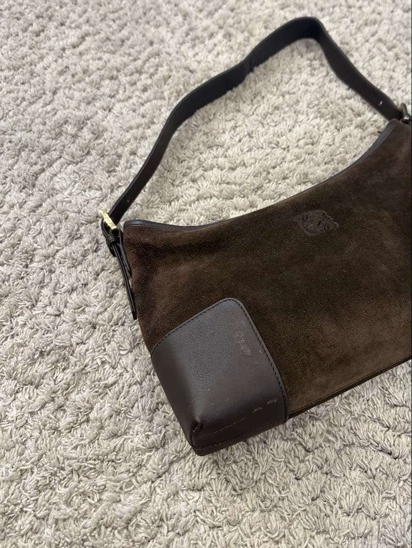 ロエベショルダーバッグ
