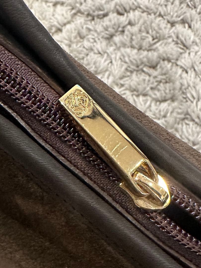 ロエベショルダーバッグ