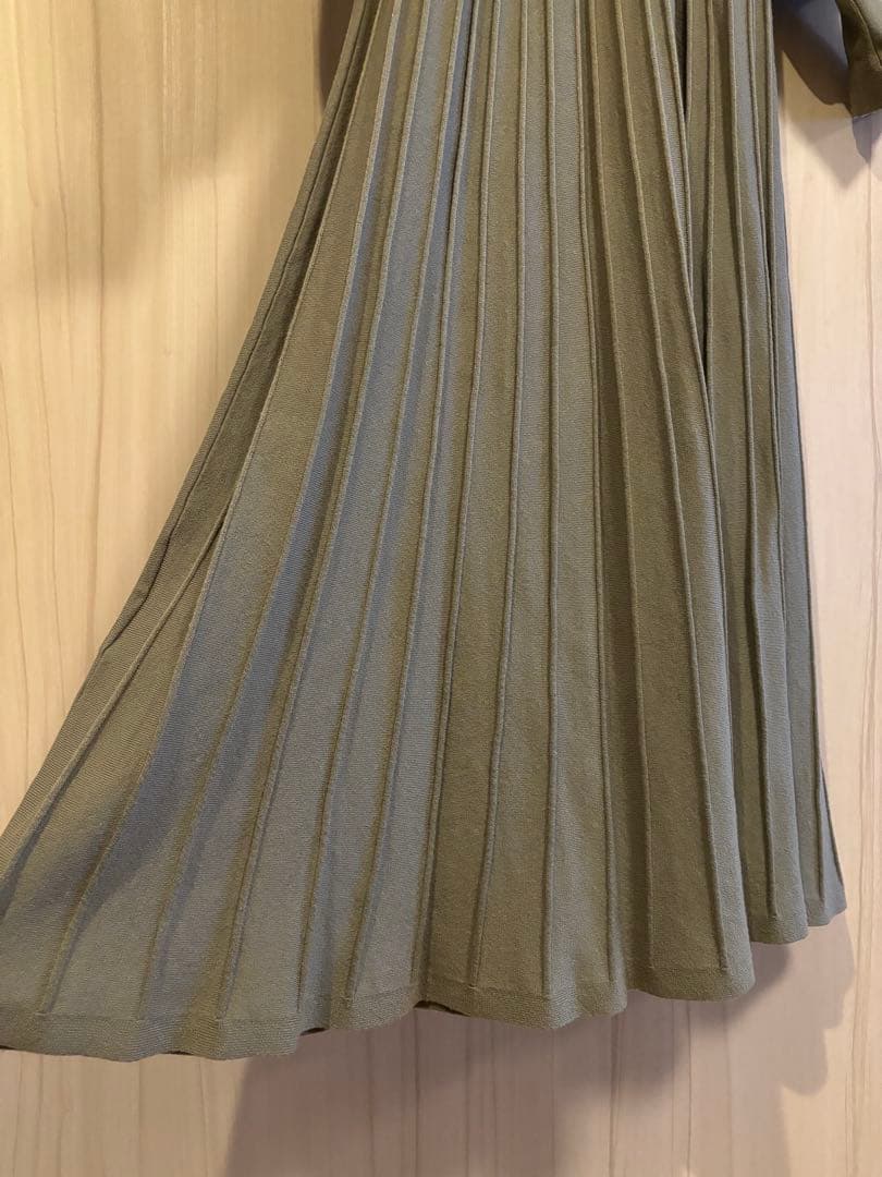 グレースコンチネンタル　スクエアネックロングニットワンピース　カーキ