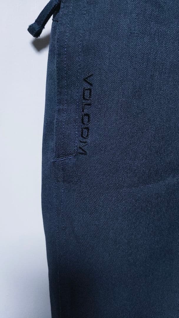 ✨美品✨【VOLCOM ボルコム】スノーボードウェアパンツ メンズ