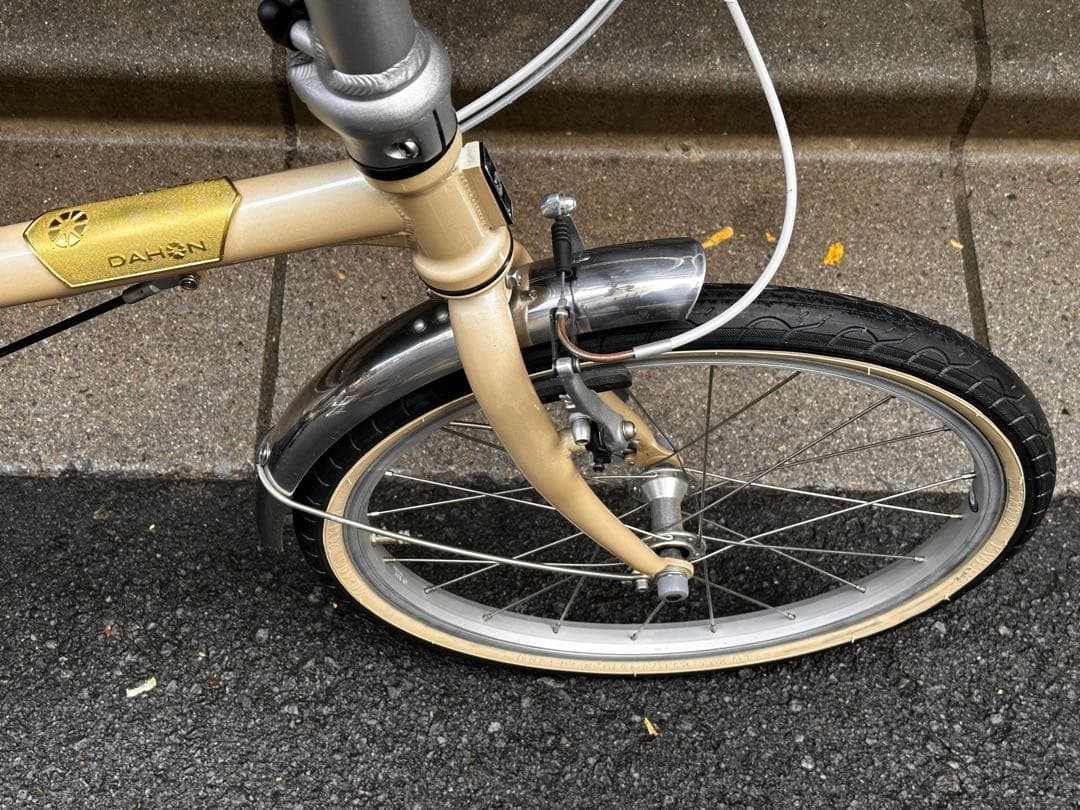 DAHON BOARDWALK D7 シルキーベージュ