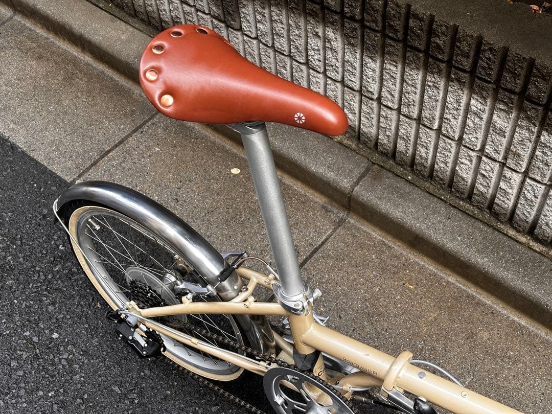 DAHON BOARDWALK D7 シルキーベージュ