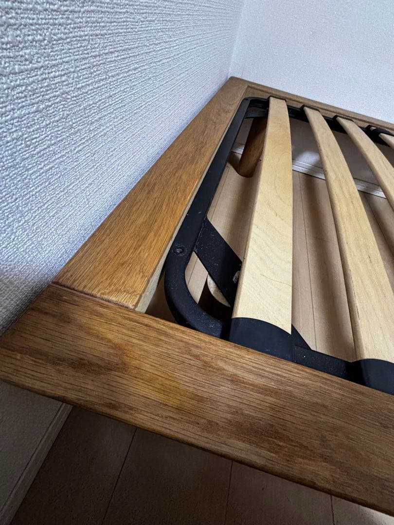 シングルベッドフレーム