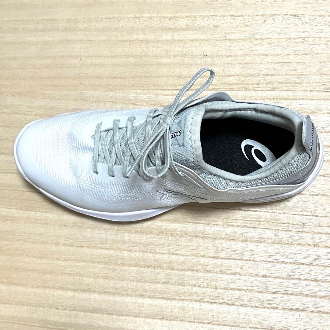 美品 ASICS GLIDE NOVA FF3 ホワイト 28cm