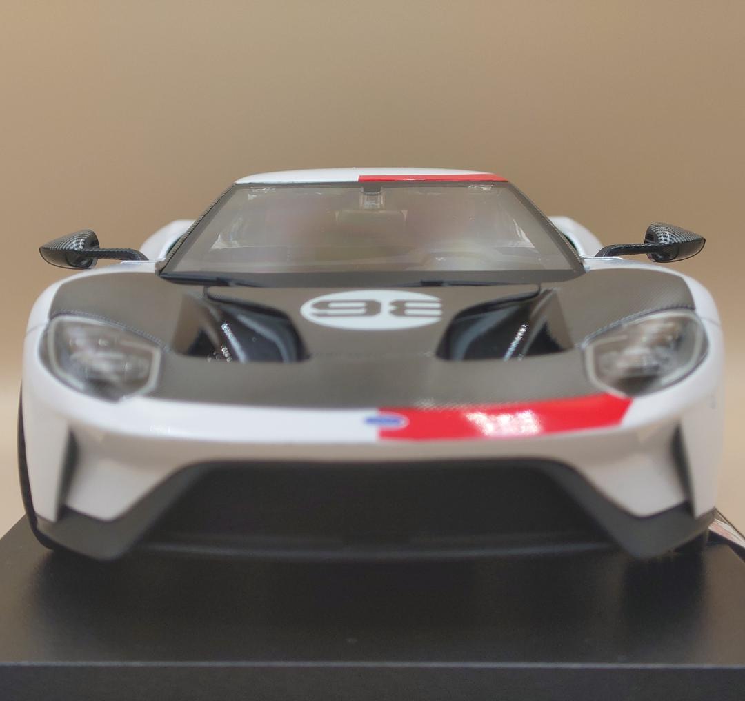 1/18 フォードGT 2021 Ford Heritage Edition