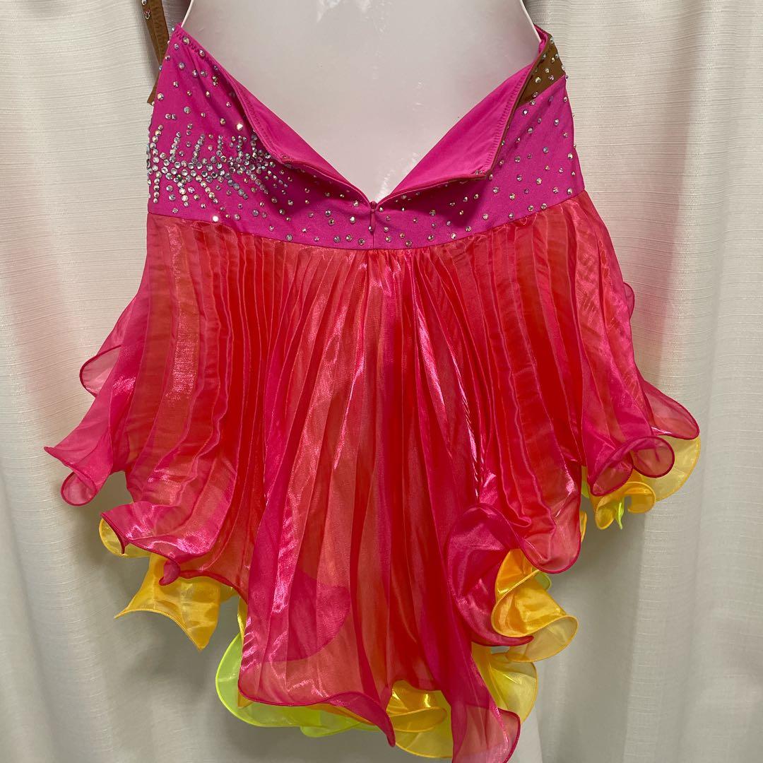 大幅お値下げ！ラテンドレス S〜M 社交ダンスドレス デモ 競技会 胸パッド