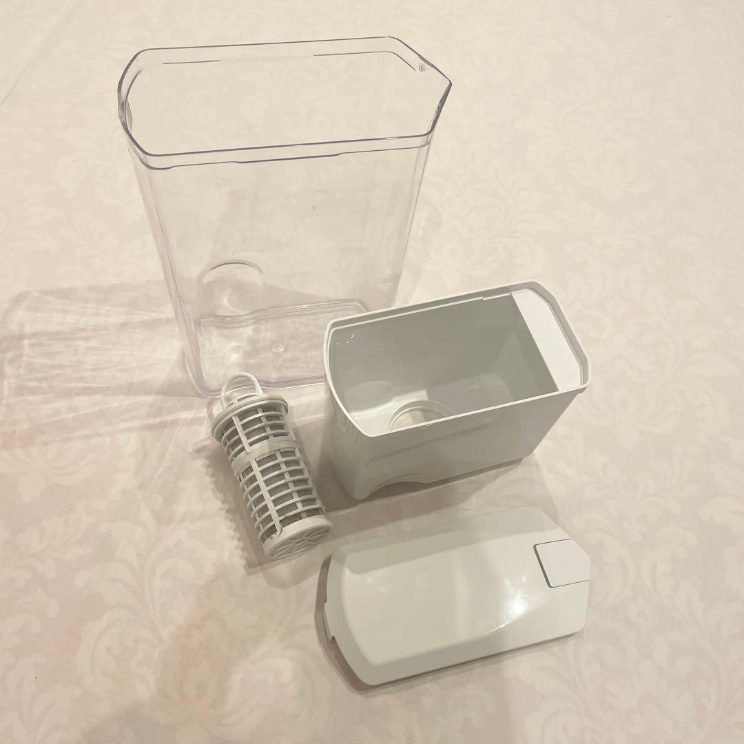 ウルオ 浄水ポット本体＋カートリッジのセット