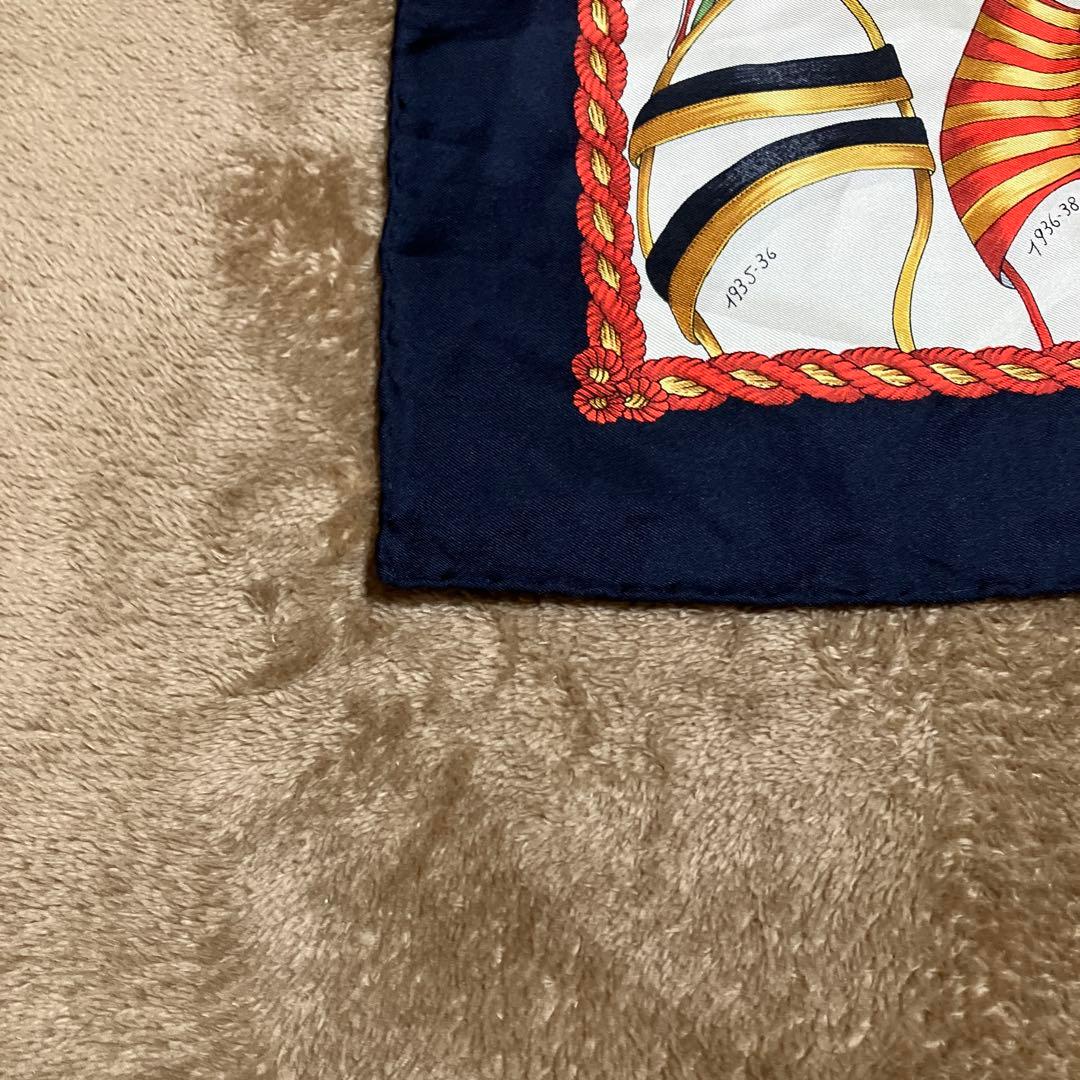 フェラガモ スカーフ パンプス サンダル 総柄