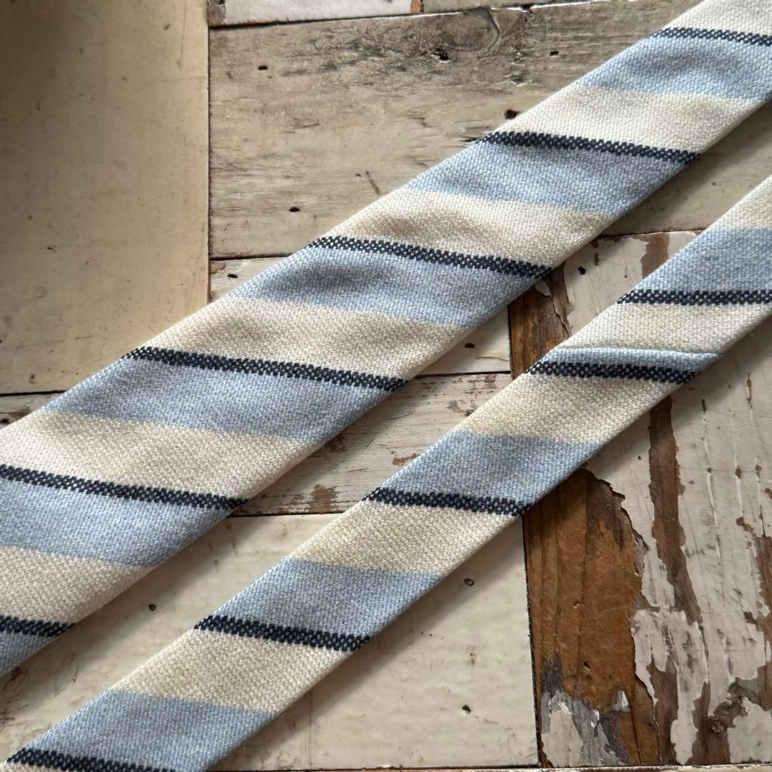 【Drake's】レジメンタルストライプ　カシミヤタイ