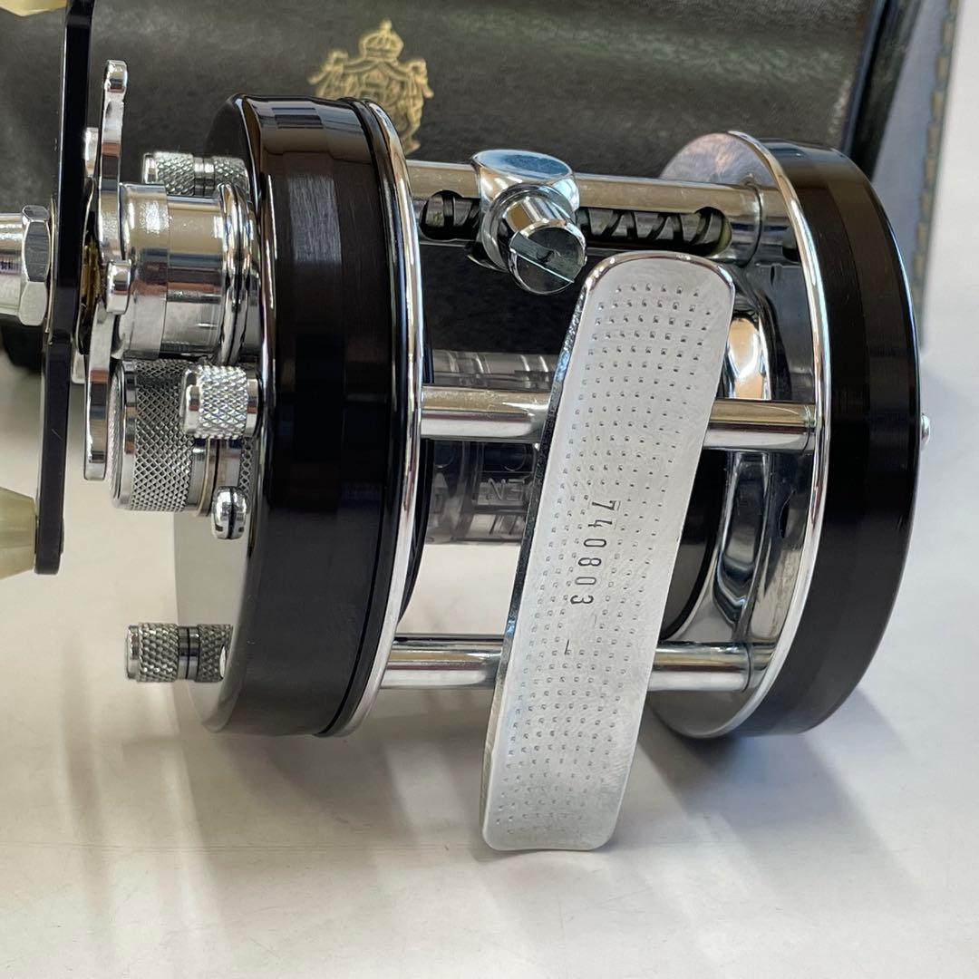 74年 ABU AMBASSADEUR 5000C 山型 #740803 NIB