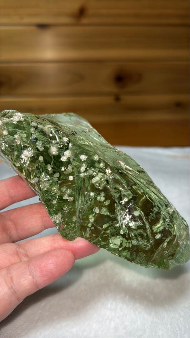 ⑤希少色 ジャワ島産火山性ガラス レモンライム クリストバライト結晶 原石かち割