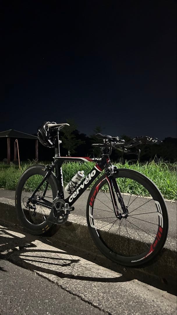 マビックカーボン チューブラータイヤ エアロデザイン