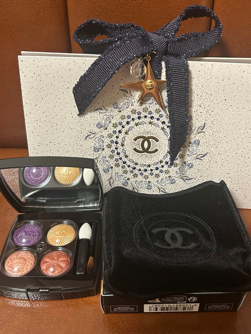 新品・未使用CHANEL アイシャドウ　特別限定品☆完売　239 ブトンバロック