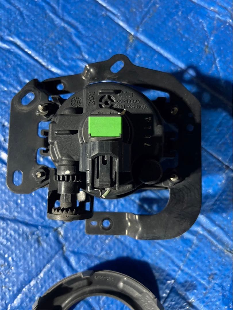 三菱　デリカD5 CV5W フォグランプ　スイッチ　※フォロー割OK