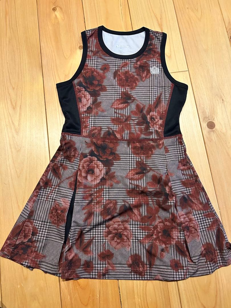 アドミラル　テニスウェア　ワンピース