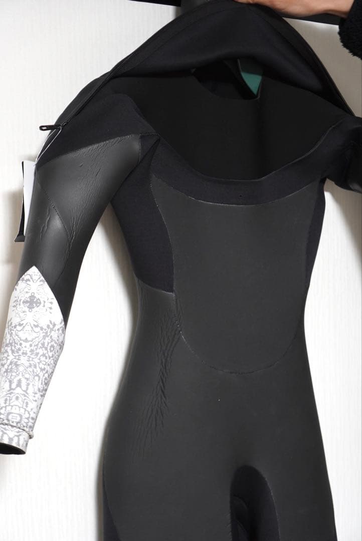 O'Neill ウェットスーツ ドライスーツ レディース