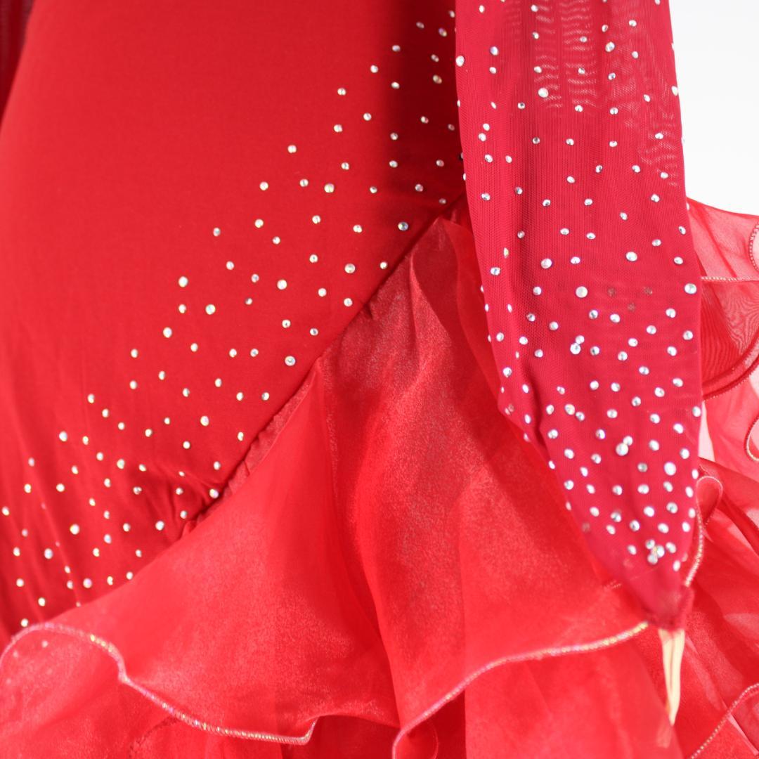 【社交ダンス衣装】ワインレッド ラテンドレス ワンピース フリル レース 赤