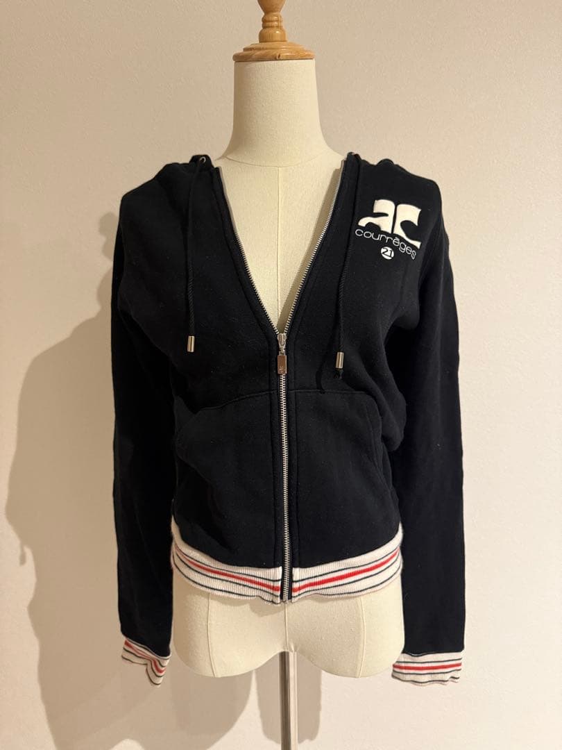 courrèges クレージュ ブラック パーカー　バッグロゴ　レア
