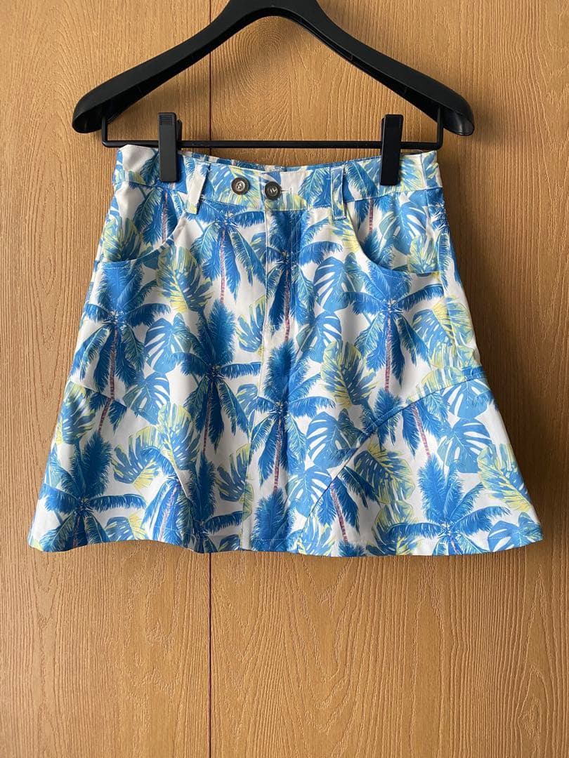 キスオンザグリーン　ヤシの木柄　ゴルフウェアセットアップ