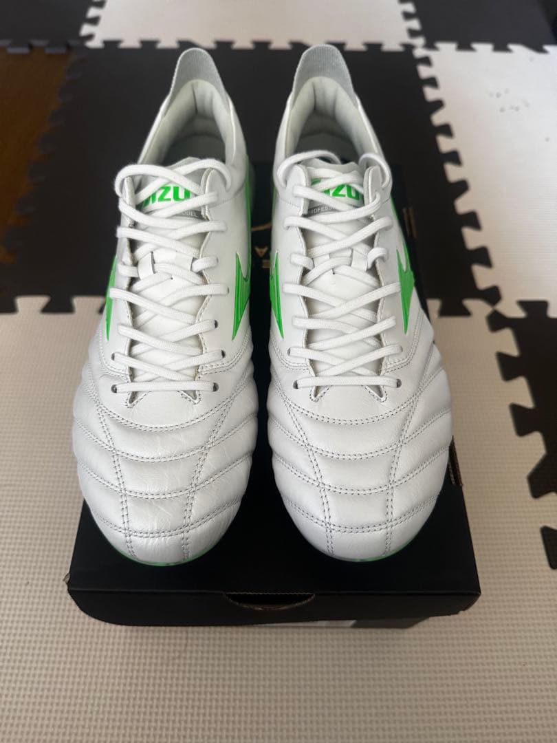 ミズノ モレリアNEO4 25.5cm