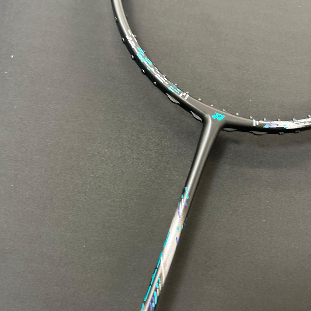 4ug5 アストロクス88Dプロ　新品未使用　ヨネックス　バドミントン